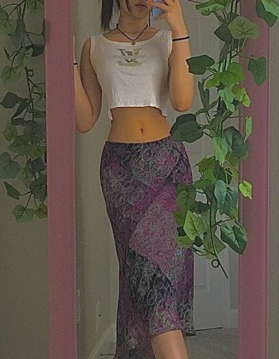 long skirt aesthetic outfit