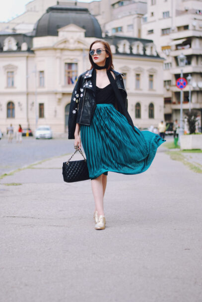 indie midi skirt outfit