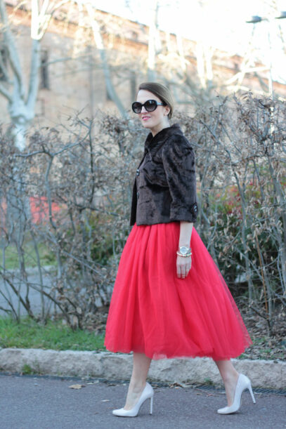 indie midi skirt outfit