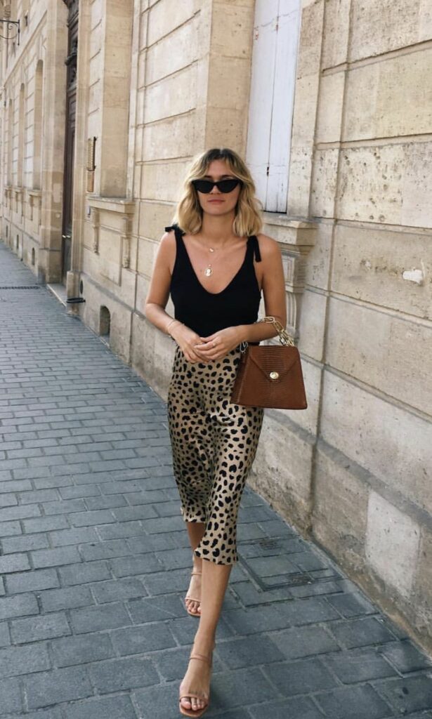 leopard skirt outfit