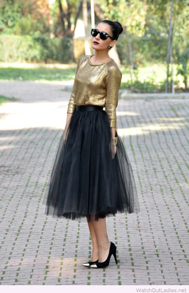 long black skirt outfit
