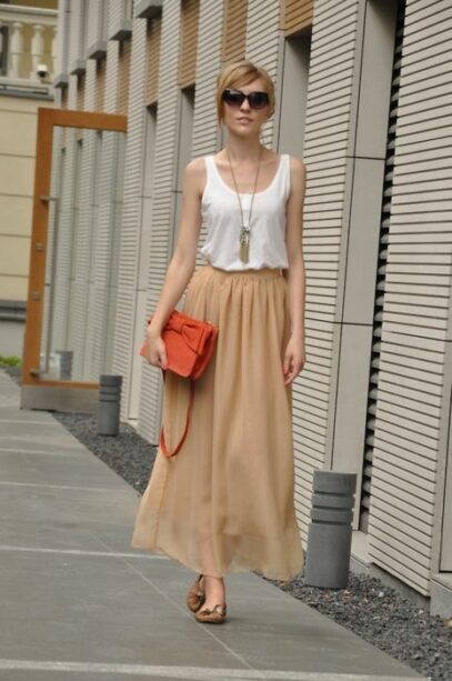 minimalist summer fashion