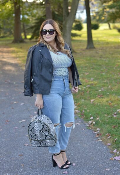 mom jeans curvy girl outfit