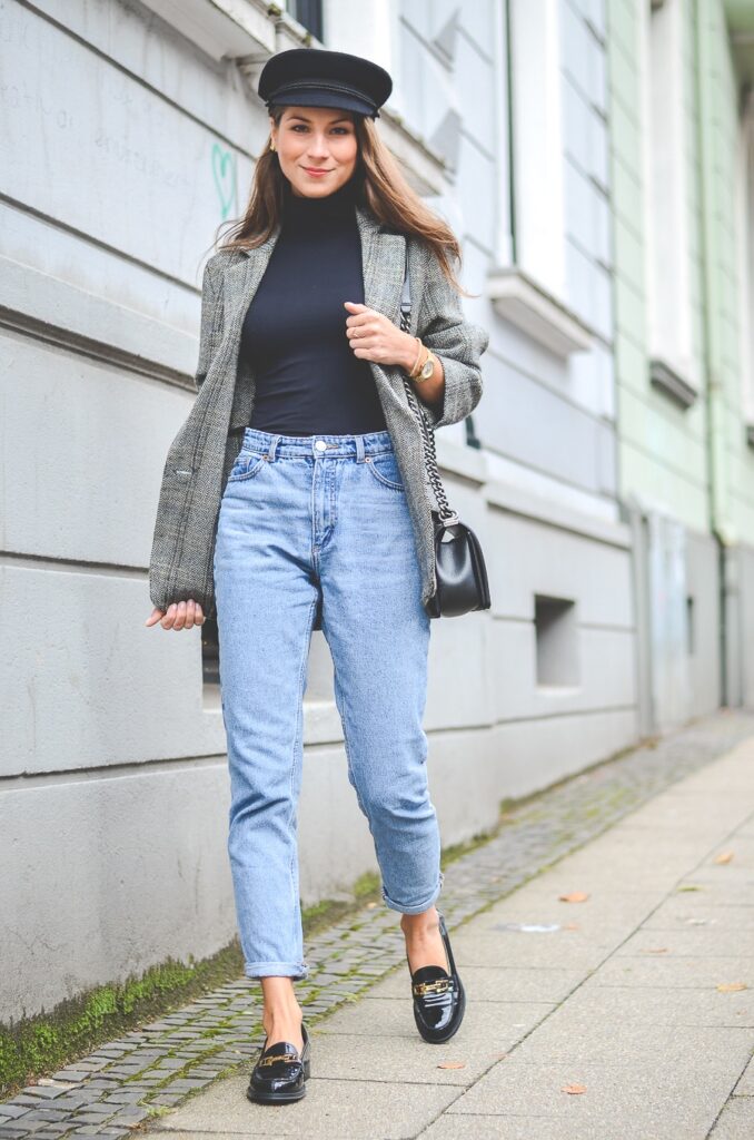 mom jeans outfit