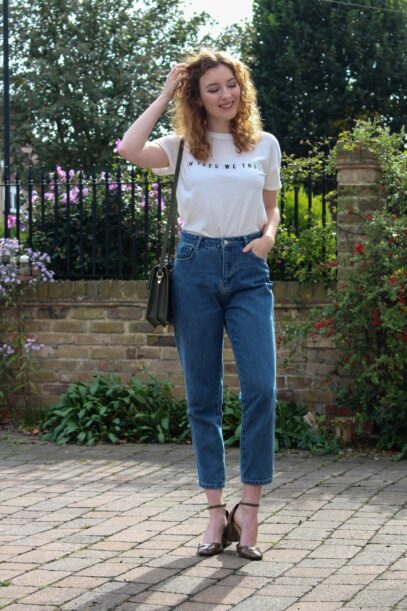 mom jeans outfit