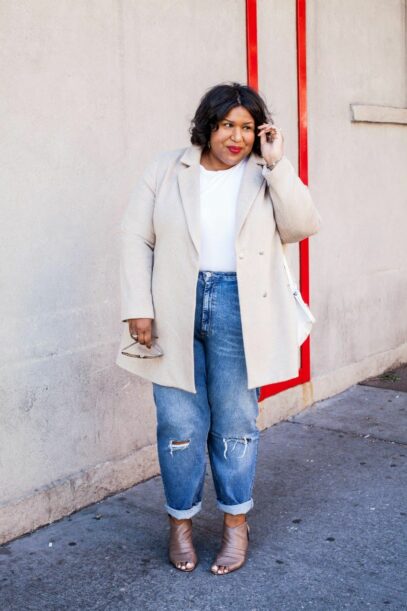mom jeans plus size outfit