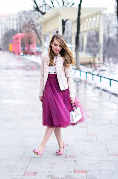 pink skirt outfit