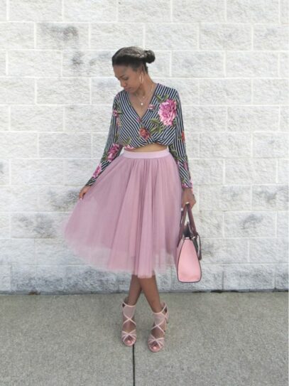 pink skirt outfit