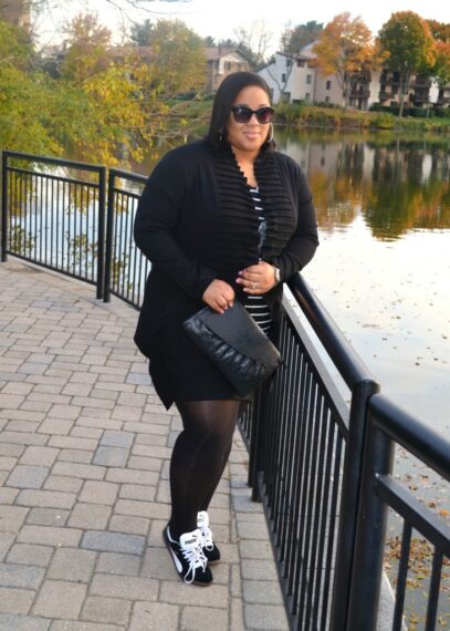 plus size outfits with sneakers