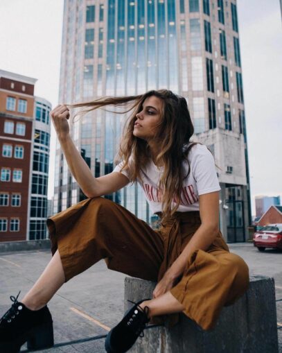 street fashion photography poses