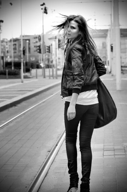 street fashion photography poses