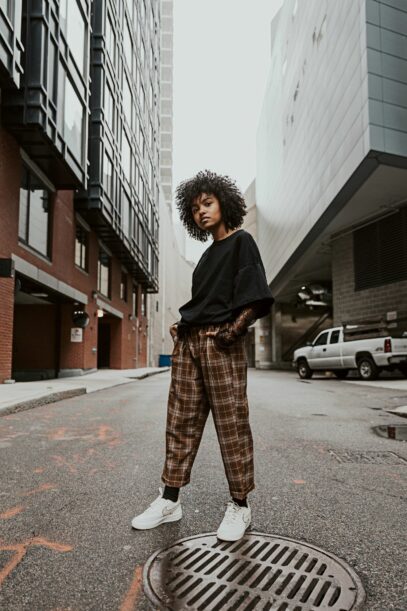 street fashion photography poses women