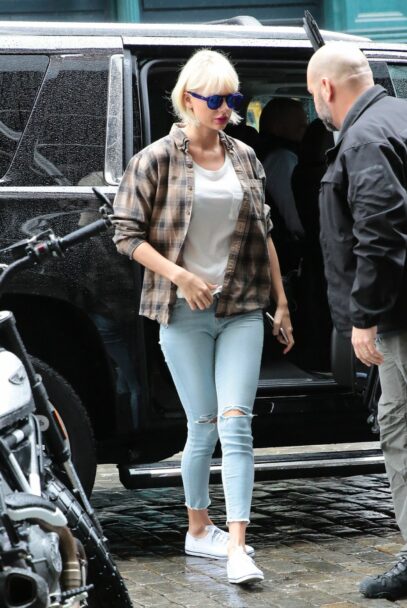 taylor swift street style