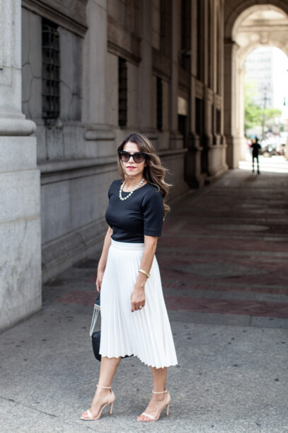 white pleated skirt outfit